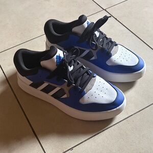 adidas forum style: Men's Blue, White & Black Low-Top Sneakers